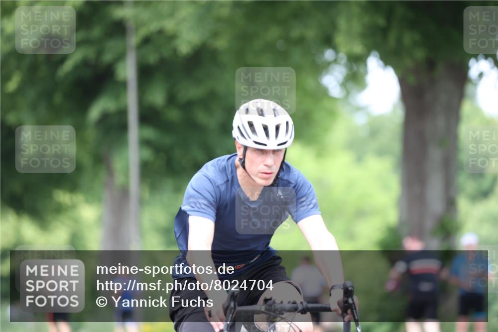15.06.2025 - 7 Türme Triathlon Yannick Fuchs http://msf.ph/oto/8024704 15.06.2025 13:37:55 Radfahren 944, 972 meine-sportfotos.de
