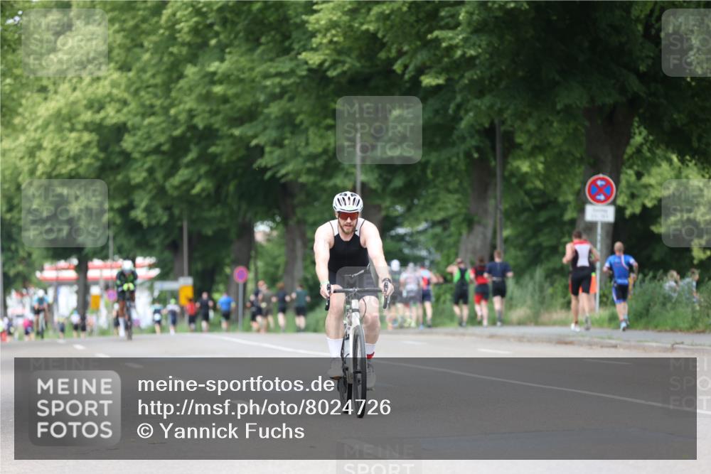 15.06.2025 - 7 Türme Triathlon Yannick Fuchs http://msf.ph/oto/8024726 15.06.2025 13:38:00 Radfahren 812, 944 meine-sportfotos.de