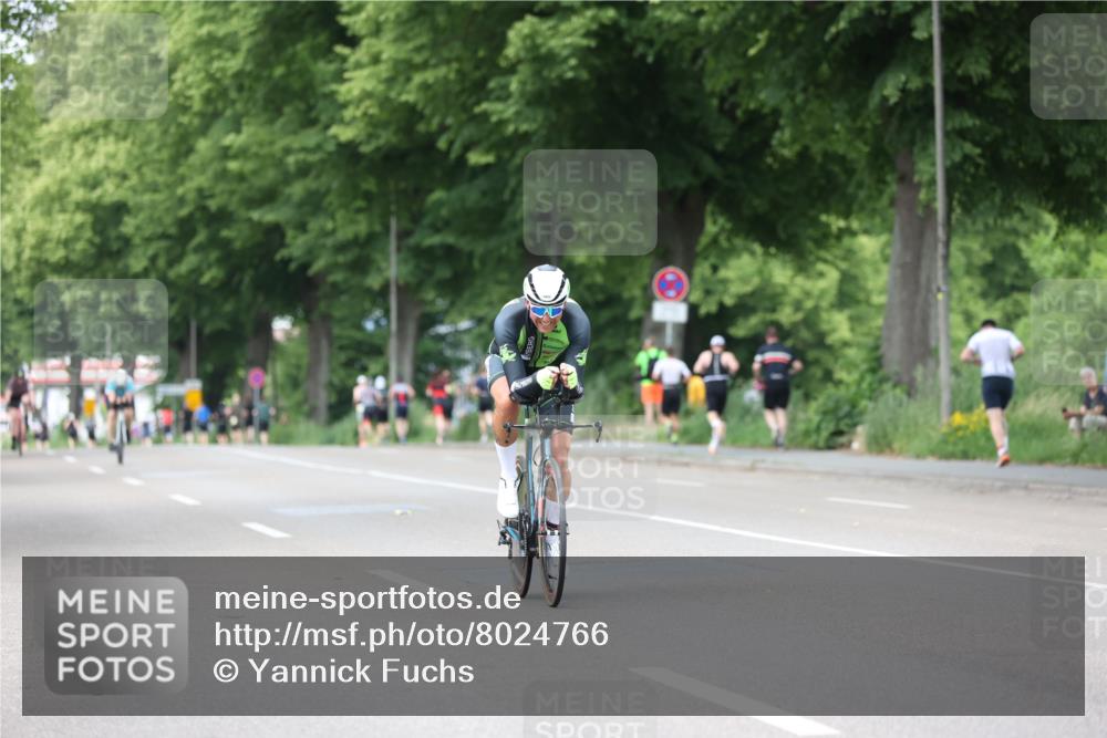 15.06.2025 - 7 Türme Triathlon Yannick Fuchs http://msf.ph/oto/8024766 15.06.2025 13:38:04 Radfahren 544, 812, 944 meine-sportfotos.de