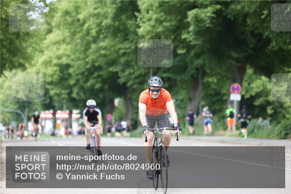 15.06.2025 - 7 Türme Triathlon Yannick Fuchs http://msf.ph/oto/8024960 15.06.2025 13:38:33 Radfahren 432, 457, 884, 1168 meine-sportfotos.de