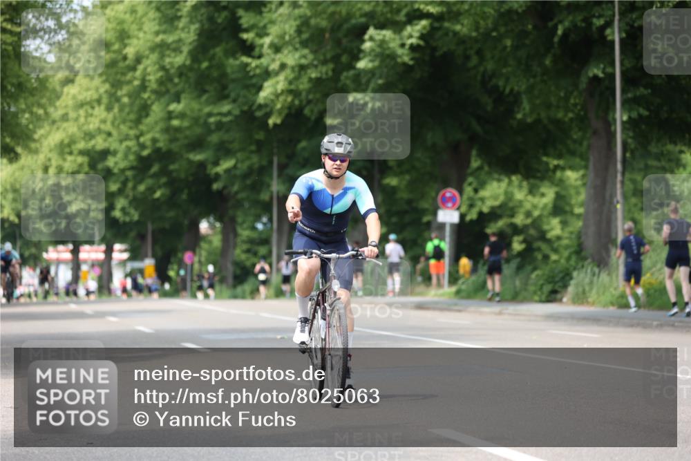 15.06.2025 - 7 Türme Triathlon Yannick Fuchs http://msf.ph/oto/8025063 15.06.2025 13:38:55 Radfahren 1054 meine-sportfotos.de