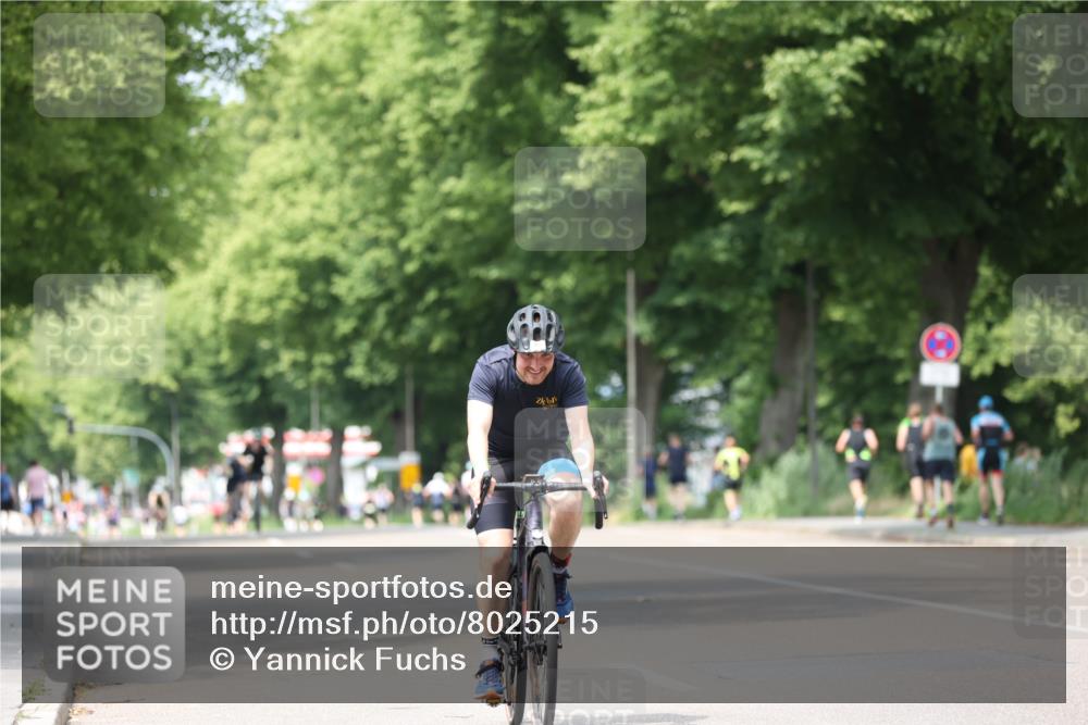 15.06.2025 - 7 Türme Triathlon Yannick Fuchs http://msf.ph/oto/8025215 15.06.2025 13:39:13 Radfahren 743 meine-sportfotos.de
