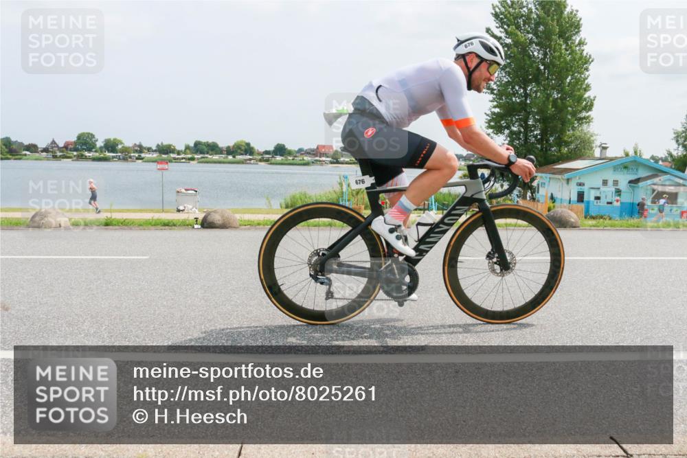 21.06.2025 - 27. Vierlanden-Triathlon H.Heesch http://msf.ph/oto/8025261 15.06.2025 12:06:09 Radfahren 205, 676 meine-sportfotos.de