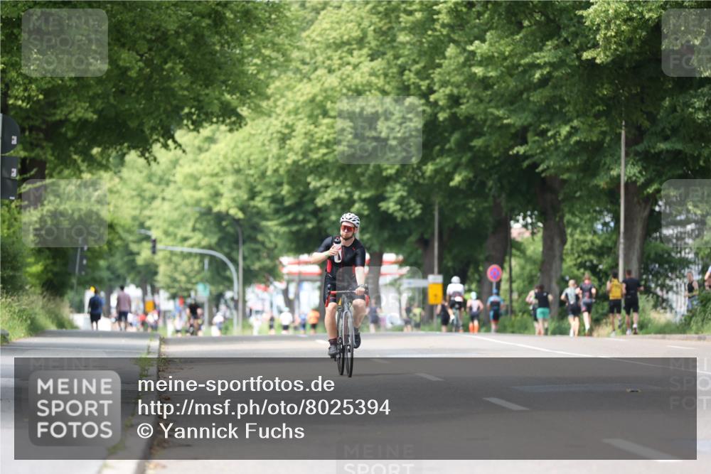 15.06.2025 - 7 Türme Triathlon Yannick Fuchs http://msf.ph/oto/8025394 15.06.2025 13:39:40 Radfahren 409, 1085 meine-sportfotos.de
