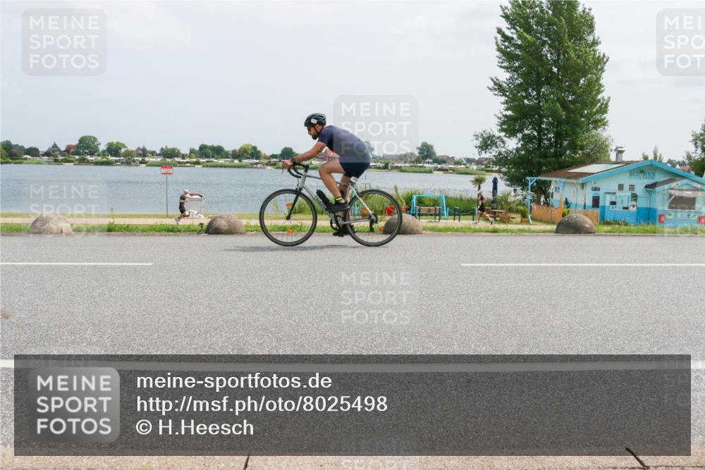 21.06.2025 - 27. Vierlanden-Triathlon H.Heesch http://msf.ph/oto/8025498 15.06.2025 12:06:58 Radfahren 718, 719, 825, 879, 950, 959 meine-sportfotos.de