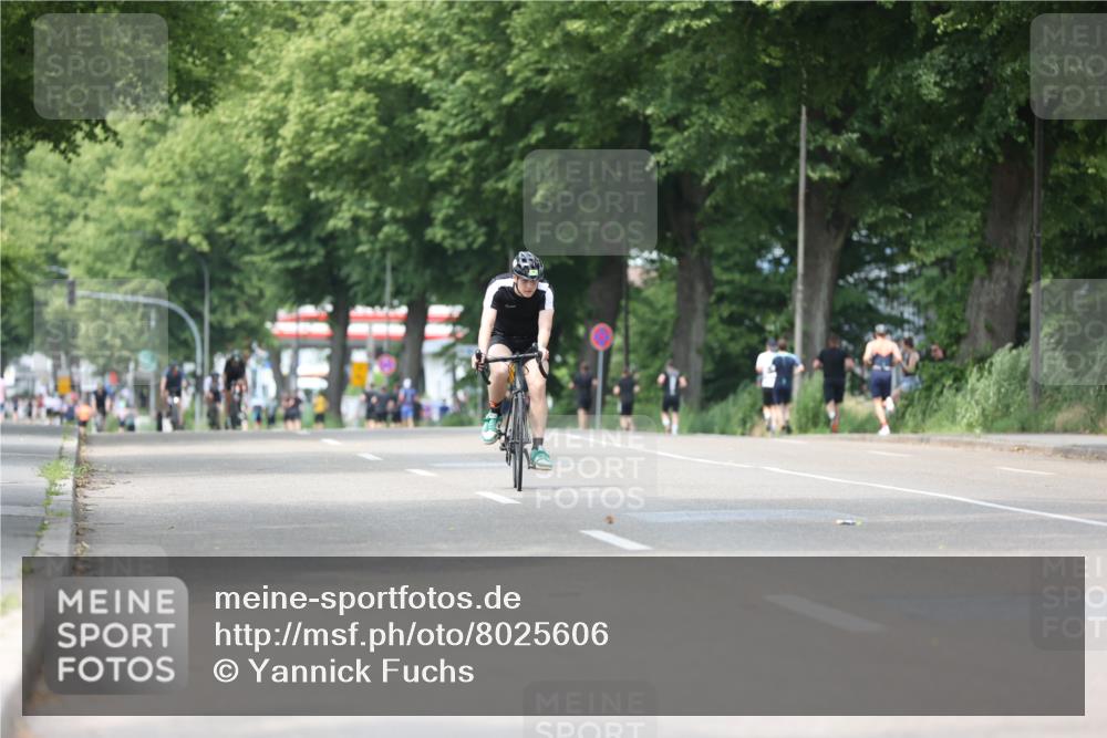 15.06.2025 - 7 Türme Triathlon Yannick Fuchs http://msf.ph/oto/8025606 15.06.2025 13:40:12 Radfahren 364 meine-sportfotos.de