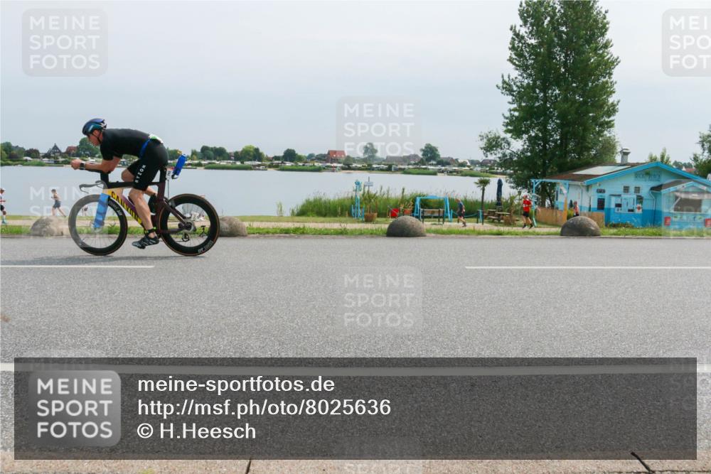 21.06.2025 - 27. Vierlanden-Triathlon H.Heesch http://msf.ph/oto/8025636 15.06.2025 11:17:20 Radfahren 782, 847 meine-sportfotos.de