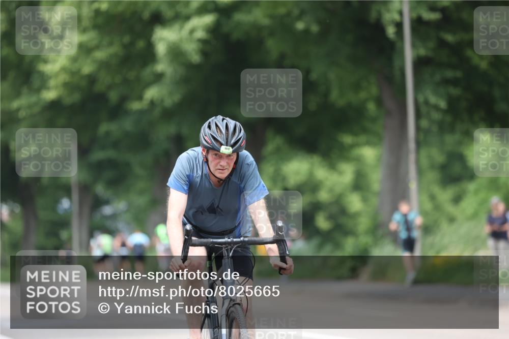 15.06.2025 - 7 Türme Triathlon Yannick Fuchs http://msf.ph/oto/8025665 15.06.2025 13:40:26 Radfahren 1005 meine-sportfotos.de