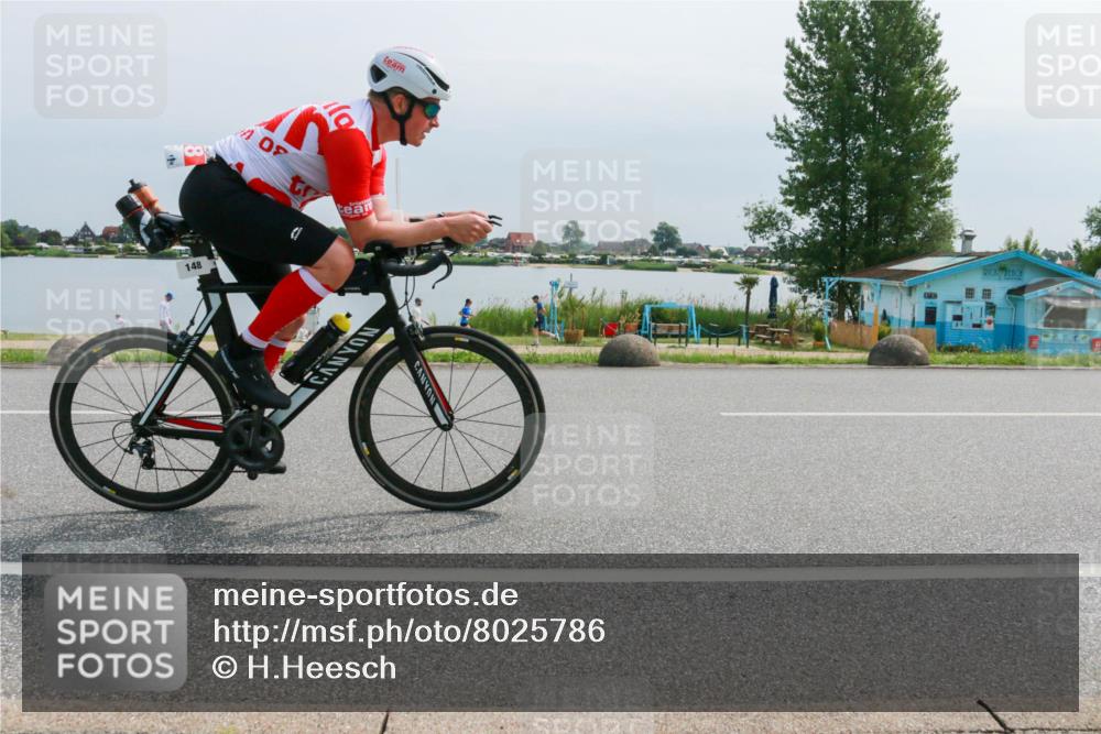 21.06.2025 - 27. Vierlanden-Triathlon H.Heesch http://msf.ph/oto/8025786 15.06.2025 11:17:49 Radfahren 7, 148, 153, 720, 947 meine-sportfotos.de