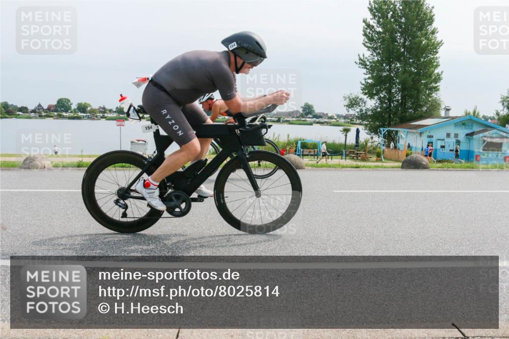 21.06.2025 - 27. Vierlanden-Triathlon H.Heesch http://msf.ph/oto/8025814 15.06.2025 11:17:55 Radfahren 7, 154, 199, 830 meine-sportfotos.de