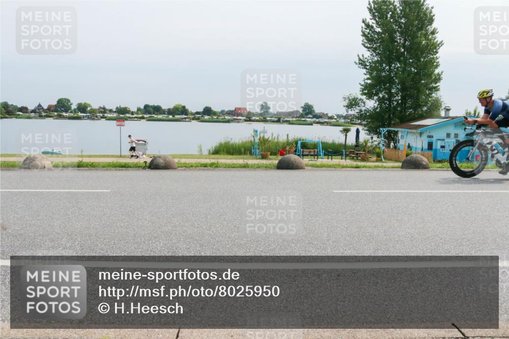 21.06.2025 - 27. Vierlanden-Triathlon H.Heesch http://msf.ph/oto/8025950 15.06.2025 11:18:34 Radfahren 236, 836 meine-sportfotos.de