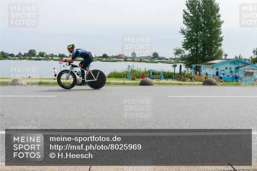 21.06.2025 - 27. Vierlanden-Triathlon H.Heesch http://msf.ph/oto/8025969 15.06.2025 11:18:35 Radfahren 236, 836 meine-sportfotos.de