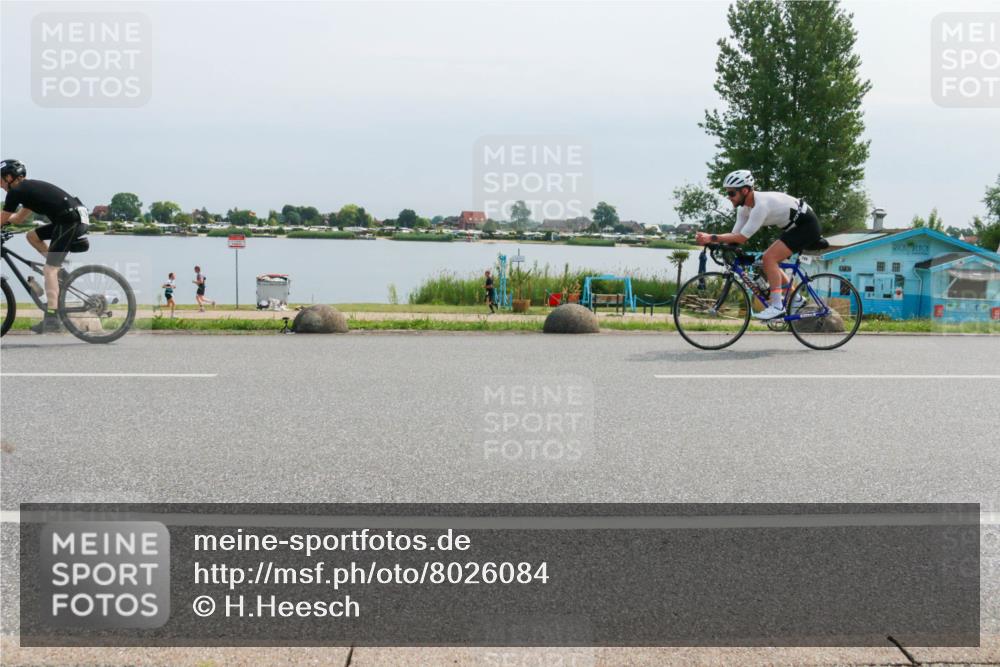 21.06.2025 - 27. Vierlanden-Triathlon H.Heesch http://msf.ph/oto/8026084 15.06.2025 11:18:49 Radfahren 745, 832, 846, 863 meine-sportfotos.de