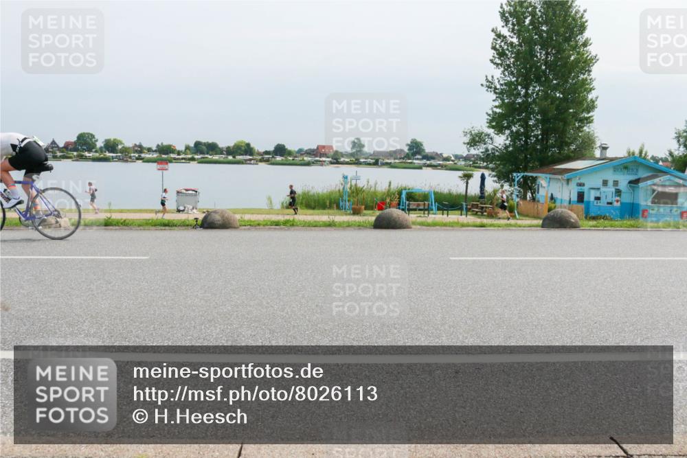21.06.2025 - 27. Vierlanden-Triathlon H.Heesch http://msf.ph/oto/8026113 15.06.2025 11:18:50 Radfahren 745, 832, 863 meine-sportfotos.de