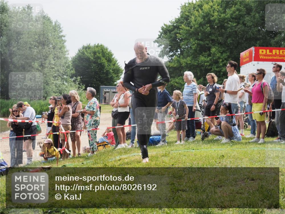 15.06.2025 - 27. Vierlanden-Triathlon KatJ http://msf.ph/oto/8026192 15.06.2025 10:59:40 Schwimmen 641, 668, 751 meine-sportfotos.de