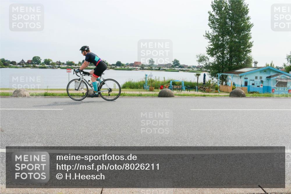 15.06.2025 - 27. Vierlanden-Triathlon H.Heesch http://msf.ph/oto/8026211 15.06.2025 10:27:35 Radfahren 510, 522, 628 meine-sportfotos.de