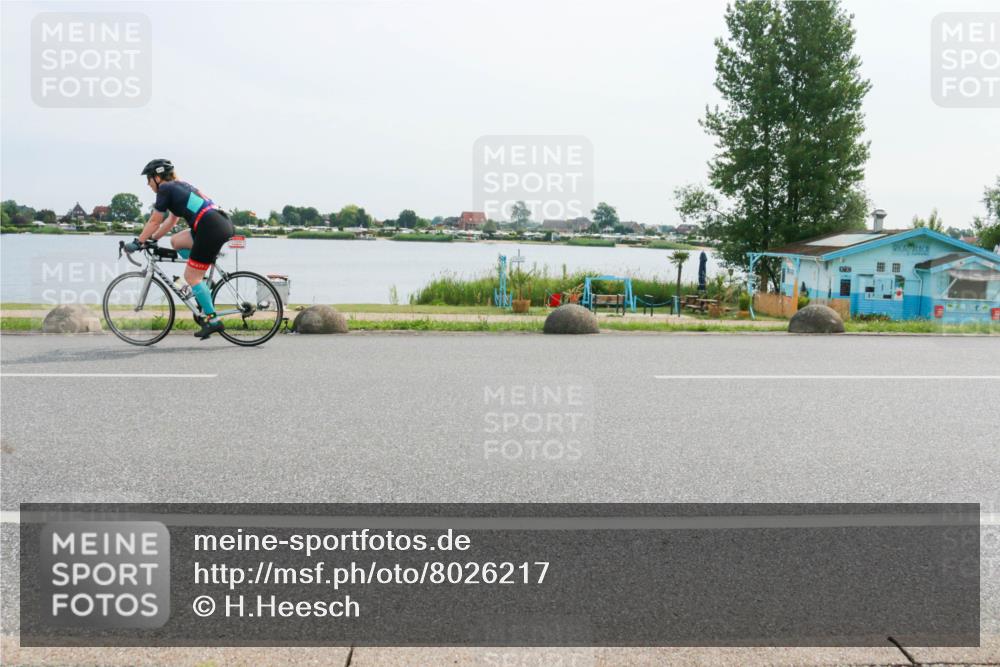 15.06.2025 - 27. Vierlanden-Triathlon H.Heesch http://msf.ph/oto/8026217 15.06.2025 10:27:35 Radfahren 510, 522, 628 meine-sportfotos.de