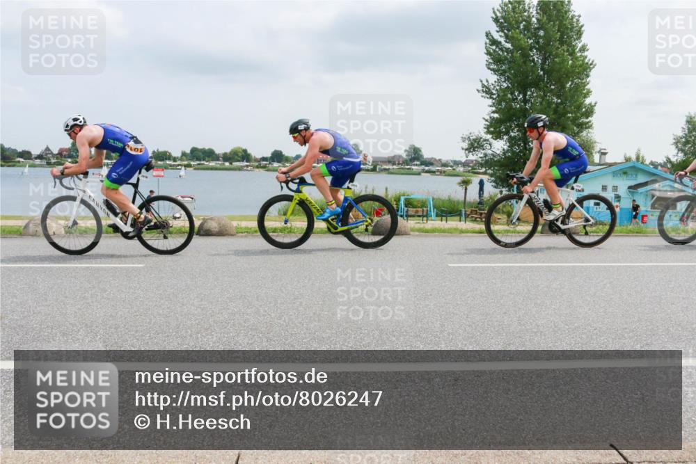 21.06.2025 - 27. Vierlanden-Triathlon H.Heesch http://msf.ph/oto/8026247 15.06.2025 12:11:24 Radfahren 705, 913, 1014, 1015, 1016, 1017, 1018 meine-sportfotos.de