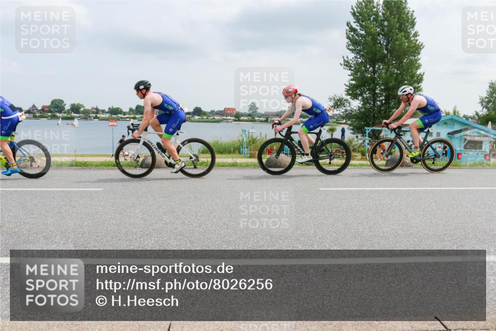21.06.2025 - 27. Vierlanden-Triathlon H.Heesch http://msf.ph/oto/8026256 15.06.2025 12:11:24 Radfahren 705, 913, 1014, 1015, 1016, 1017, 1018 meine-sportfotos.de