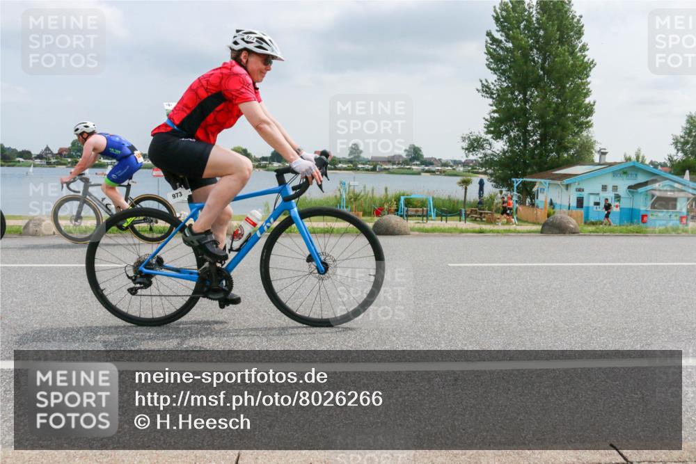 21.06.2025 - 27. Vierlanden-Triathlon H.Heesch http://msf.ph/oto/8026266 15.06.2025 12:11:24 Radfahren 705, 913, 1014, 1015, 1016, 1017, 1018 meine-sportfotos.de