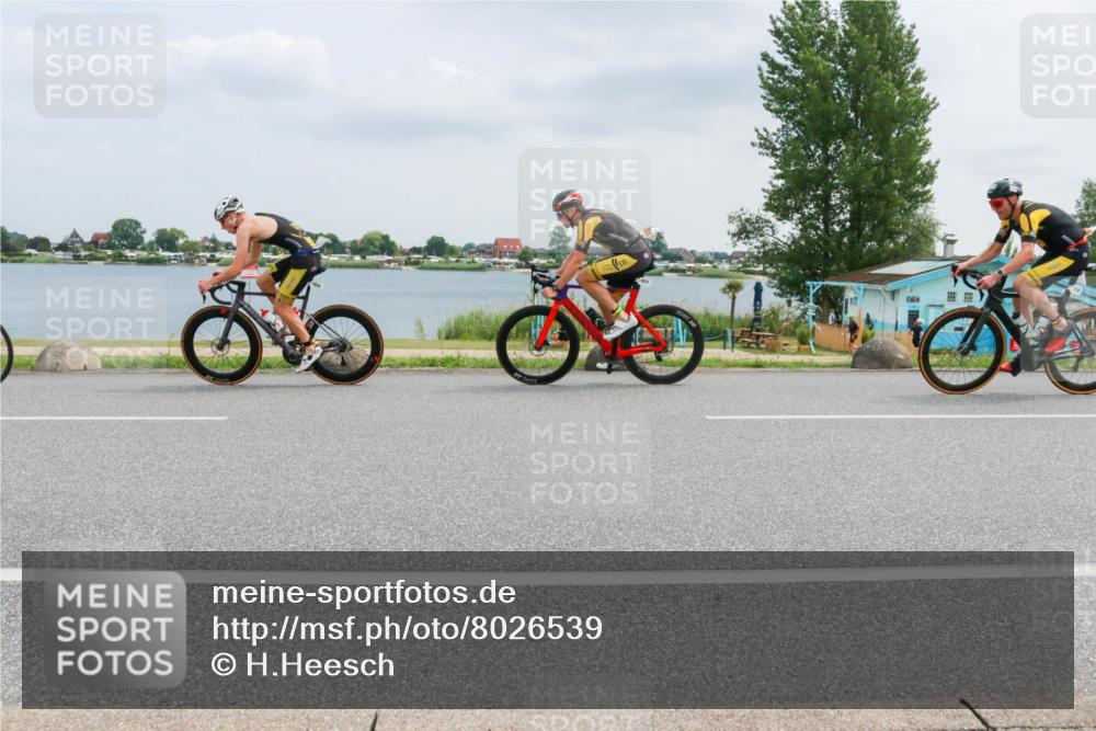 21.06.2025 - 27. Vierlanden-Triathlon H.Heesch http://msf.ph/oto/8026539 15.06.2025 12:13:26 Radfahren 1034, 1035, 1036, 1037, 1038 meine-sportfotos.de