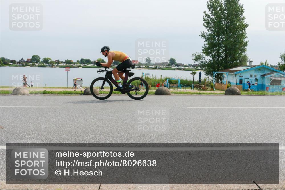 21.06.2025 - 27. Vierlanden-Triathlon H.Heesch http://msf.ph/oto/8026638 15.06.2025 11:18:54 Radfahren 745, 754, 832, 863 meine-sportfotos.de