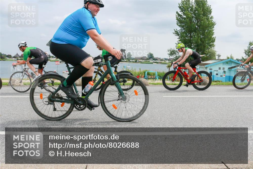 21.06.2025 - 27. Vierlanden-Triathlon H.Heesch http://msf.ph/oto/8026688 15.06.2025 12:14:53 Radfahren 812, 1039, 1040, 1042, 1043 meine-sportfotos.de