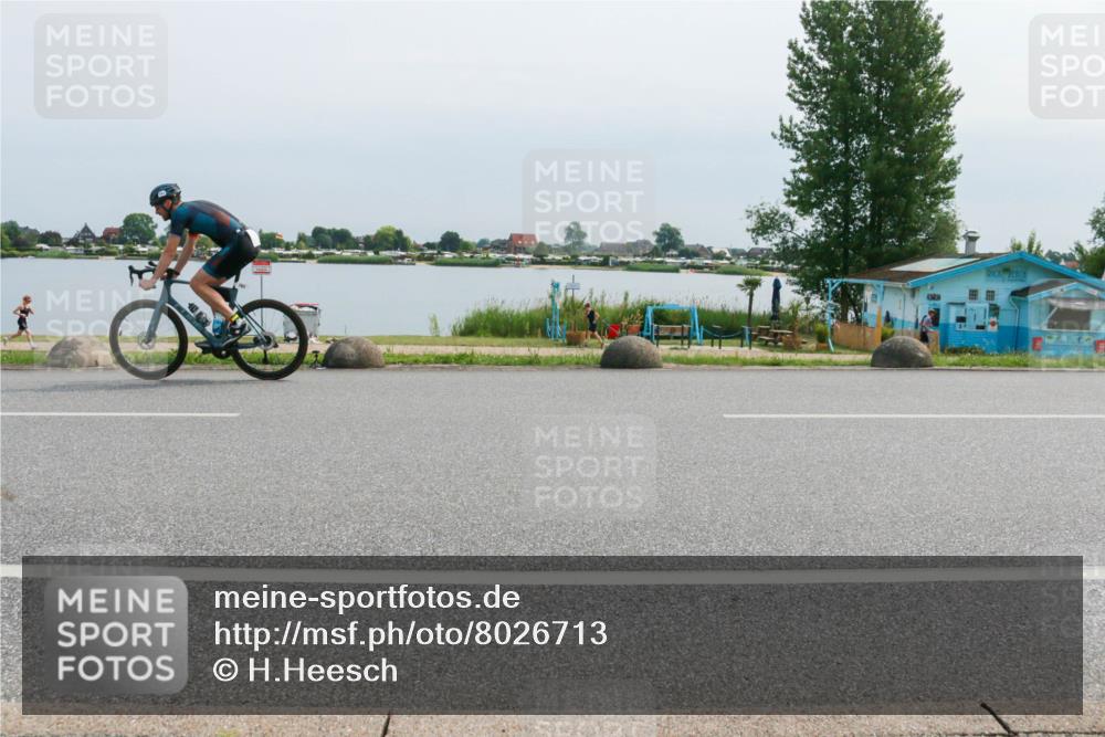 21.06.2025 - 27. Vierlanden-Triathlon H.Heesch http://msf.ph/oto/8026713 15.06.2025 11:19:18 Radfahren 151, 783 meine-sportfotos.de