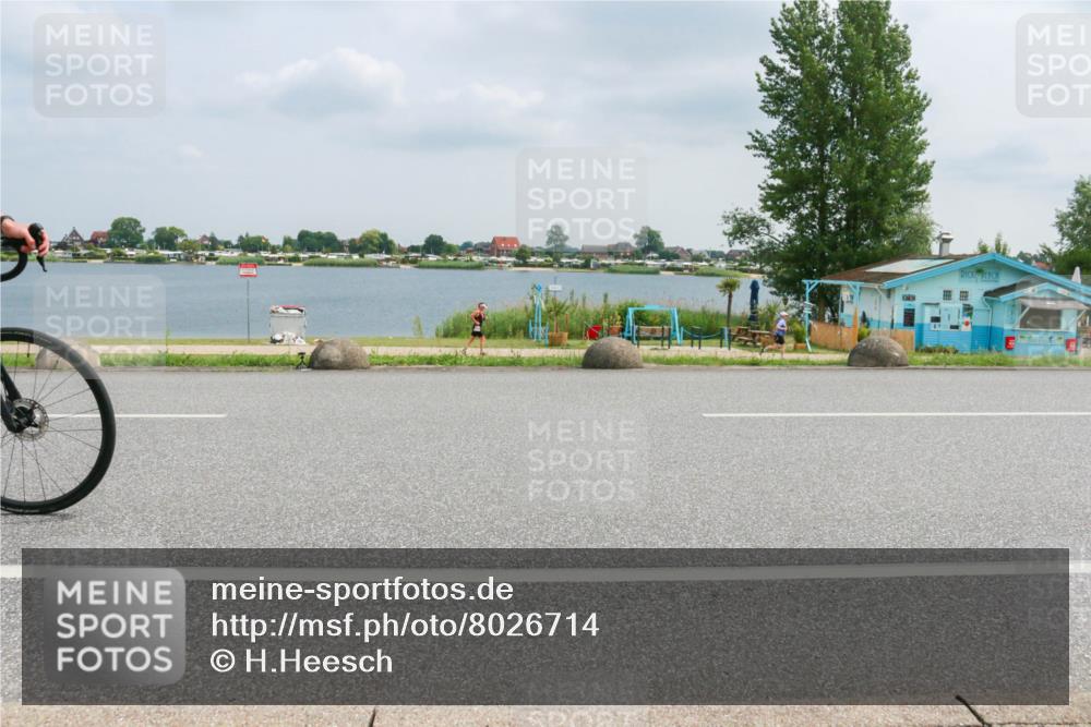 21.06.2025 - 27. Vierlanden-Triathlon H.Heesch http://msf.ph/oto/8026714 15.06.2025 12:14:59 Radfahren 207, 686, 1039, 1040, 1042, 1043 meine-sportfotos.de