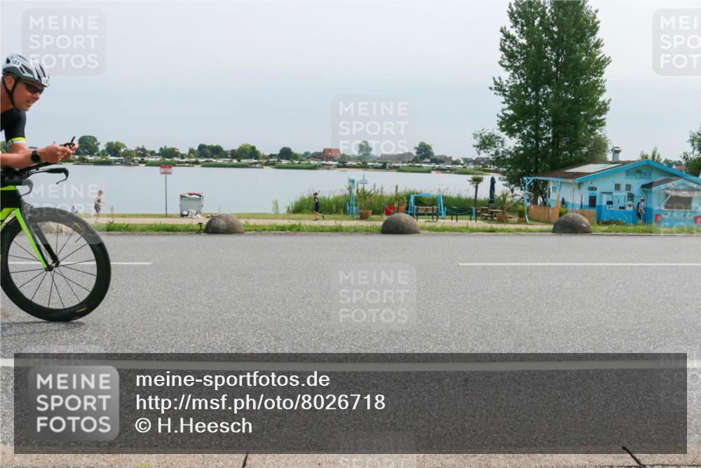 21.06.2025 - 27. Vierlanden-Triathlon H.Heesch http://msf.ph/oto/8026718 15.06.2025 11:19:19 Radfahren 151, 188, 783 meine-sportfotos.de