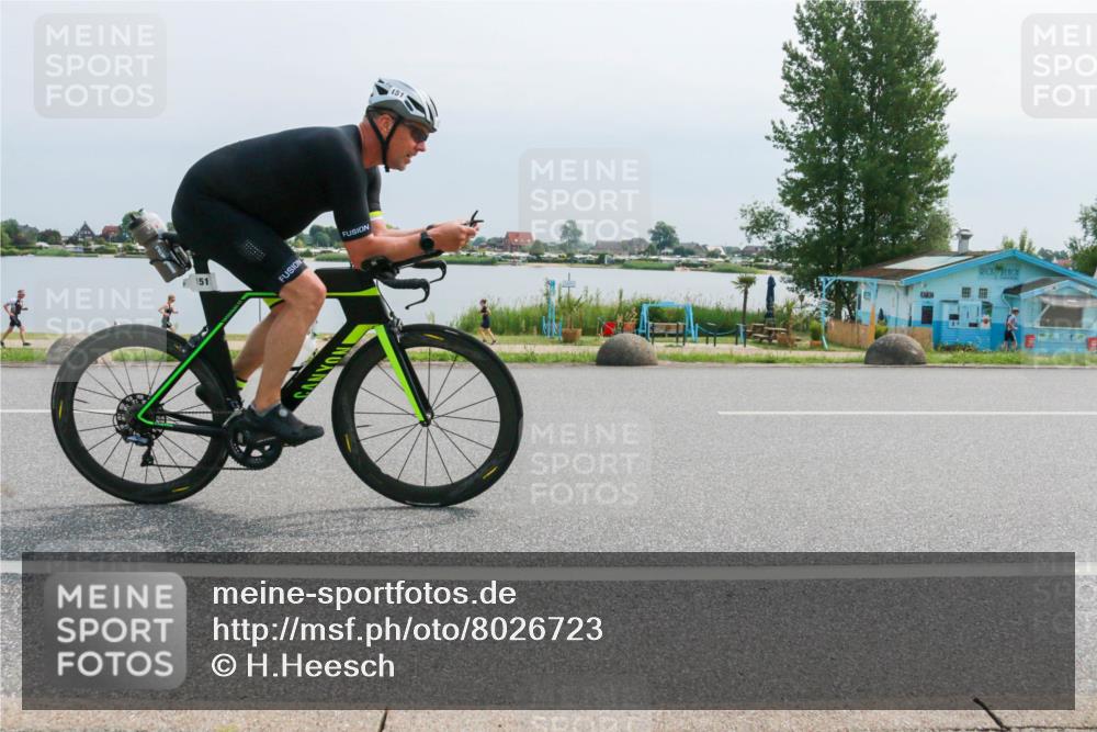 21.06.2025 - 27. Vierlanden-Triathlon H.Heesch http://msf.ph/oto/8026723 15.06.2025 11:19:19 Radfahren 151, 188, 783 meine-sportfotos.de