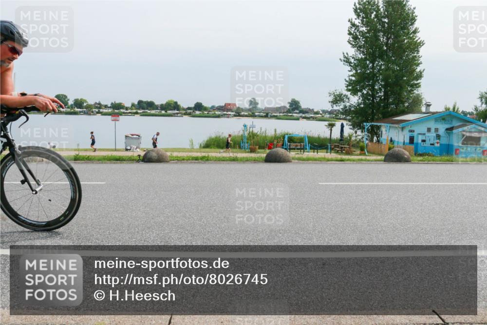 21.06.2025 - 27. Vierlanden-Triathlon H.Heesch http://msf.ph/oto/8026745 15.06.2025 11:19:23 Radfahren 151, 188, 783, 784 meine-sportfotos.de