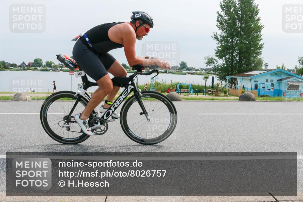 21.06.2025 - 27. Vierlanden-Triathlon H.Heesch http://msf.ph/oto/8026757 15.06.2025 11:19:23 Radfahren 151, 188, 783, 784 meine-sportfotos.de