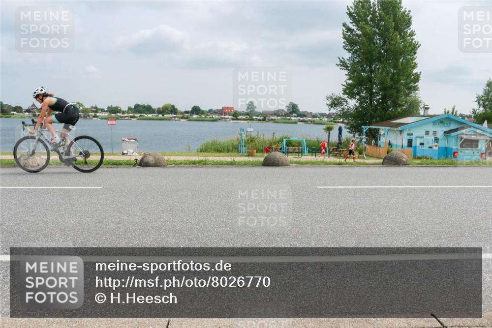 21.06.2025 - 27. Vierlanden-Triathlon H.Heesch http://msf.ph/oto/8026770 15.06.2025 12:15:23 Radfahren 643, 688, 702, 924 meine-sportfotos.de