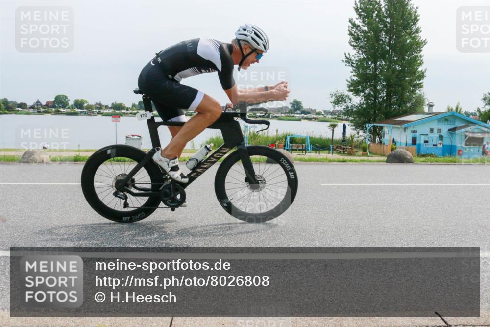 21.06.2025 - 27. Vierlanden-Triathlon H.Heesch http://msf.ph/oto/8026808 15.06.2025 11:19:32 Radfahren 172, 786 meine-sportfotos.de