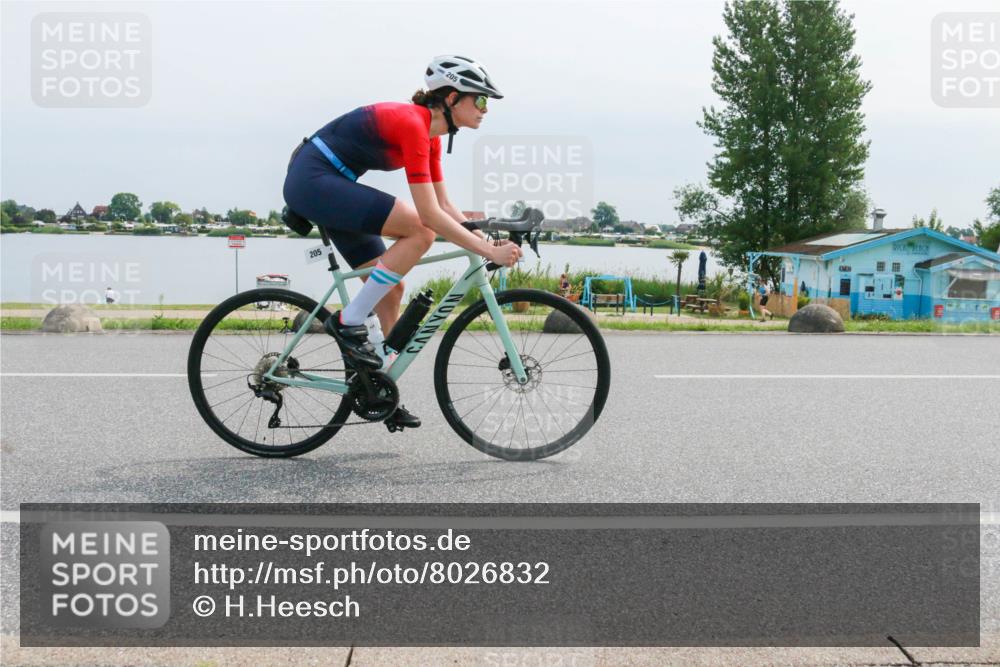 21.06.2025 - 27. Vierlanden-Triathlon H.Heesch http://msf.ph/oto/8026832 15.06.2025 11:19:40 Radfahren 205, 835 meine-sportfotos.de