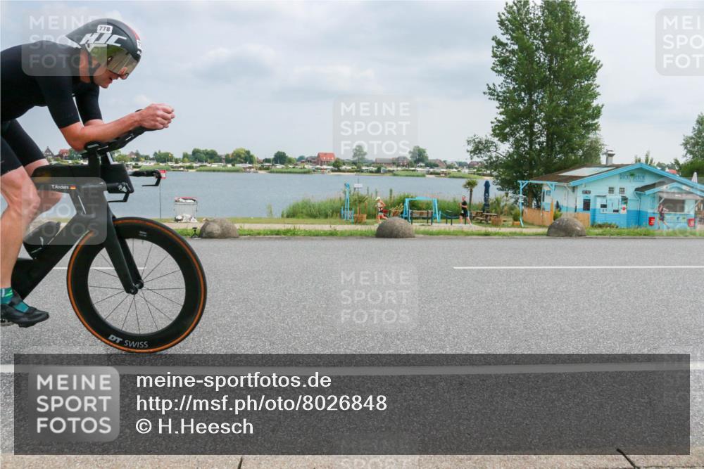 21.06.2025 - 27. Vierlanden-Triathlon H.Heesch http://msf.ph/oto/8026848 15.06.2025 12:15:57 Radfahren 778 meine-sportfotos.de