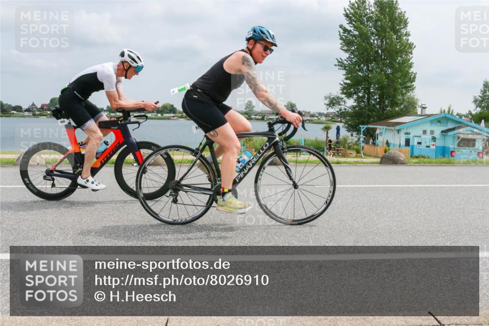 21.06.2025 - 27. Vierlanden-Triathlon H.Heesch http://msf.ph/oto/8026910 15.06.2025 12:16:50 Radfahren 808, 862, 918 meine-sportfotos.de