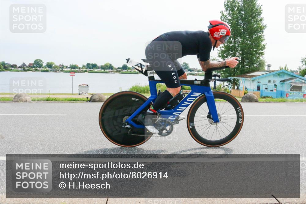 15.06.2025 - 27. Vierlanden-Triathlon H.Heesch http://msf.ph/oto/8026914 15.06.2025 10:27:48 Radfahren 49, 75, 100, 505, 529, 552 meine-sportfotos.de