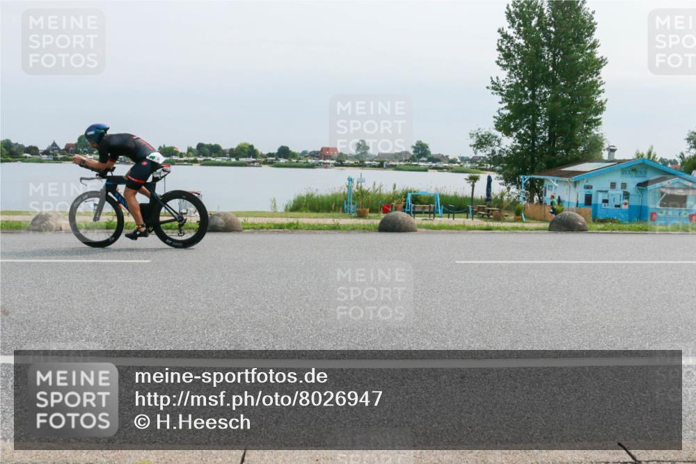 21.06.2025 - 27. Vierlanden-Triathlon H.Heesch http://msf.ph/oto/8026947 15.06.2025 11:19:55 Radfahren 251, 772, 982 meine-sportfotos.de