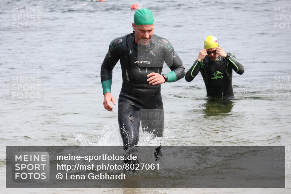 15.06.2025 - 27. Vierlanden-Triathlon Lena Gebhardt http://msf.ph/oto/8027061 15.06.2025 10:59:34 Schwimmen 641, 668, 751 meine-sportfotos.de