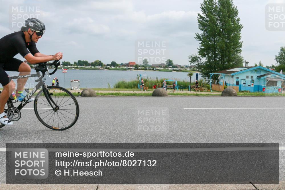 21.06.2025 - 27. Vierlanden-Triathlon H.Heesch http://msf.ph/oto/8027132 15.06.2025 12:19:04 Radfahren 636, 694, 773 meine-sportfotos.de