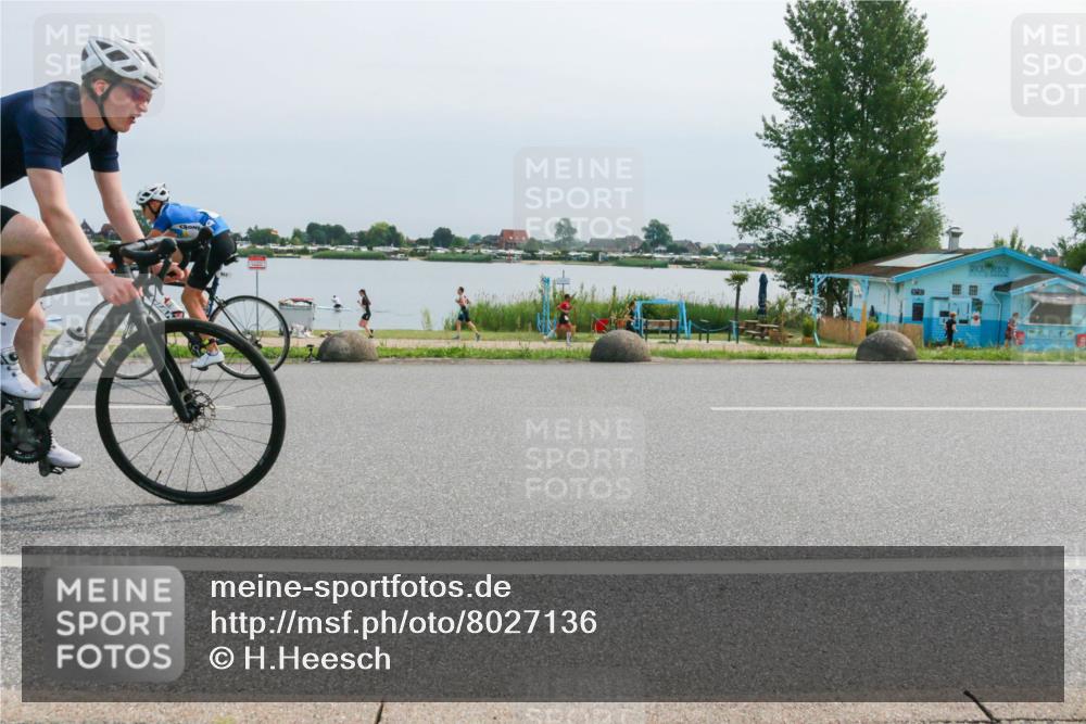 21.06.2025 - 27. Vierlanden-Triathlon H.Heesch http://msf.ph/oto/8027136 15.06.2025 11:20:49 Radfahren 237, 952, 962 meine-sportfotos.de