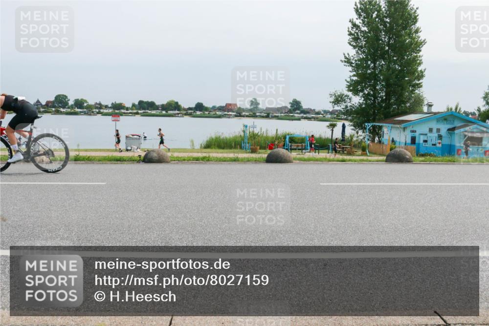21.06.2025 - 27. Vierlanden-Triathlon H.Heesch http://msf.ph/oto/8027159 15.06.2025 11:20:50 Radfahren 237, 952, 962 meine-sportfotos.de
