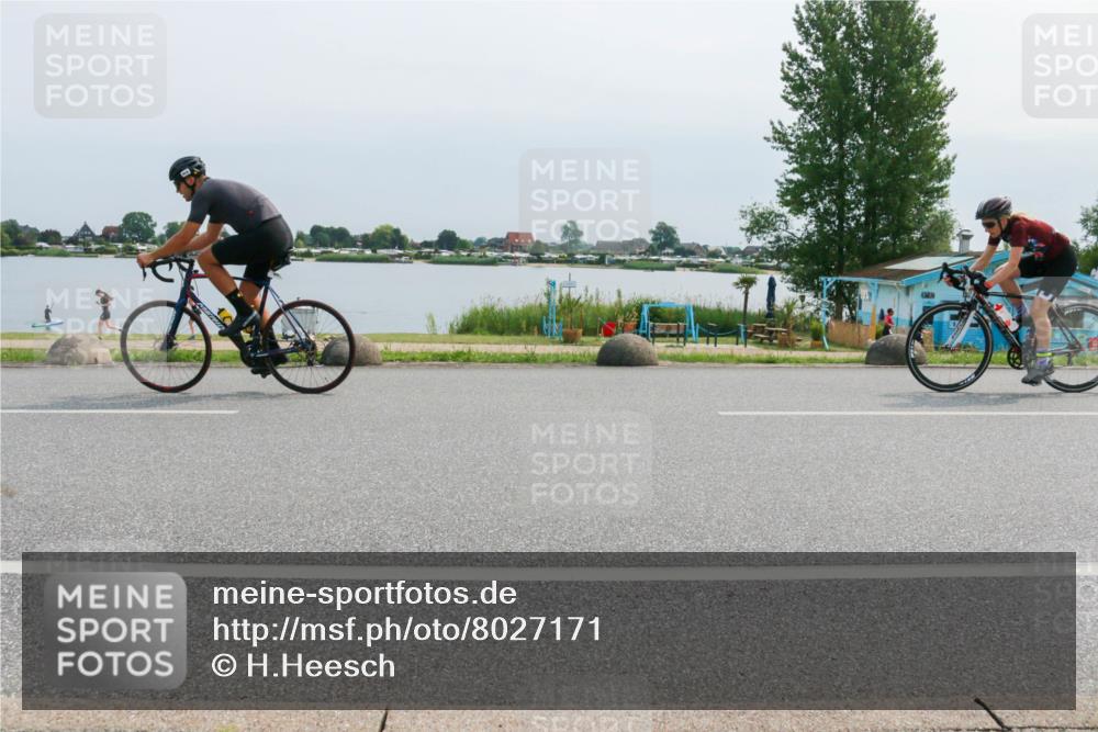 21.06.2025 - 27. Vierlanden-Triathlon H.Heesch http://msf.ph/oto/8027171 15.06.2025 11:20:52 Radfahren 237, 952, 958, 962, 966 meine-sportfotos.de