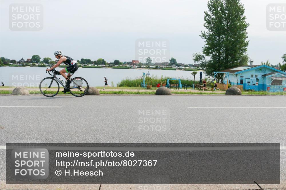 21.06.2025 - 27. Vierlanden-Triathlon H.Heesch http://msf.ph/oto/8027367 15.06.2025 11:21:24 Radfahren 248, 928 meine-sportfotos.de