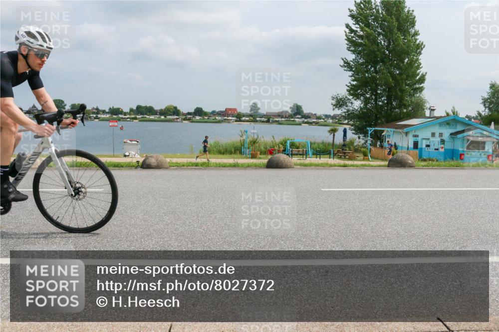 21.06.2025 - 27. Vierlanden-Triathlon H.Heesch http://msf.ph/oto/8027372 15.06.2025 12:19:39 Radfahren 637, 646, 647, 844, 855, 953 meine-sportfotos.de
