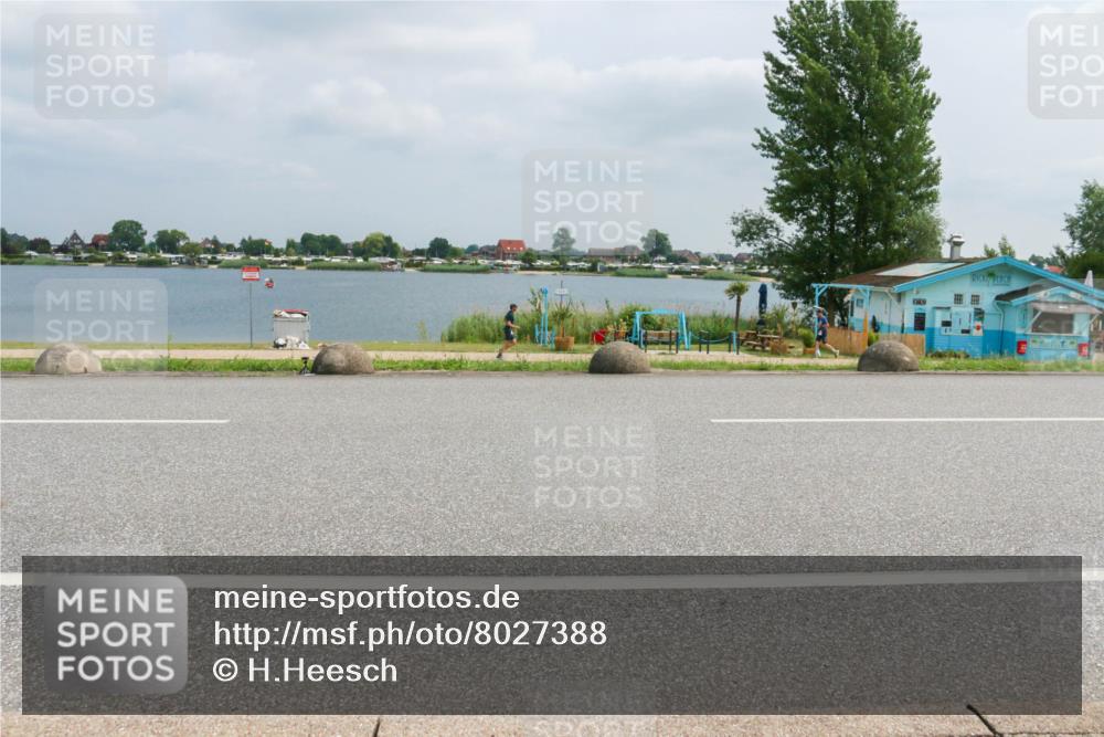21.06.2025 - 27. Vierlanden-Triathlon H.Heesch http://msf.ph/oto/8027388 15.06.2025 12:19:40 Radfahren 637, 646, 647, 844, 855, 953 meine-sportfotos.de