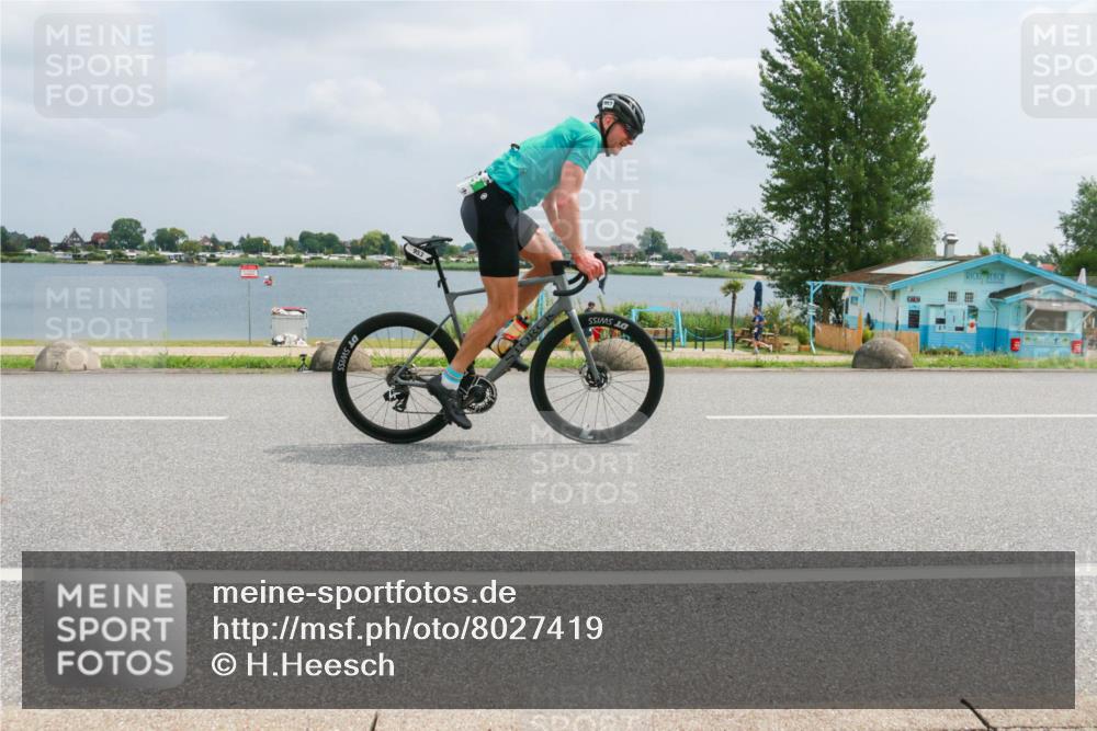 21.06.2025 - 27. Vierlanden-Triathlon H.Heesch http://msf.ph/oto/8027419 15.06.2025 12:19:41 Radfahren 646, 647, 844, 855, 953 meine-sportfotos.de