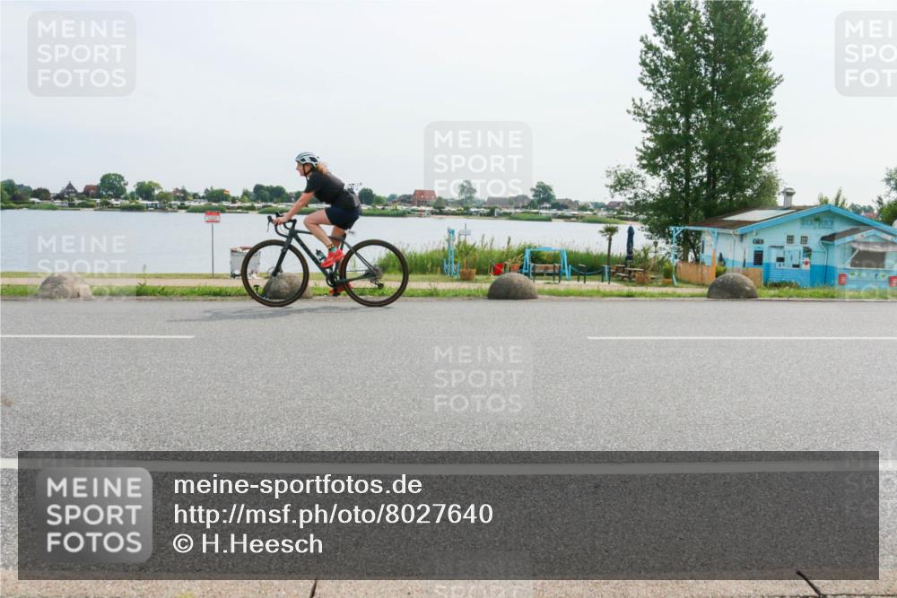 15.06.2025 - 27. Vierlanden-Triathlon H.Heesch http://msf.ph/oto/8027640 15.06.2025 10:28:31 Radfahren 108, 138, 519 meine-sportfotos.de